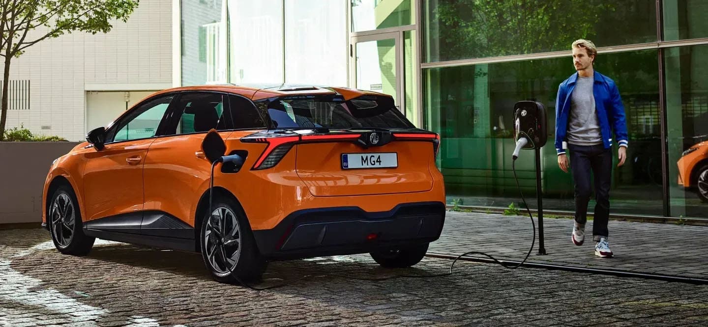MG MG4